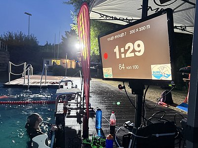 100x100m Wettkampf 2026, Startbereich mit Monitor